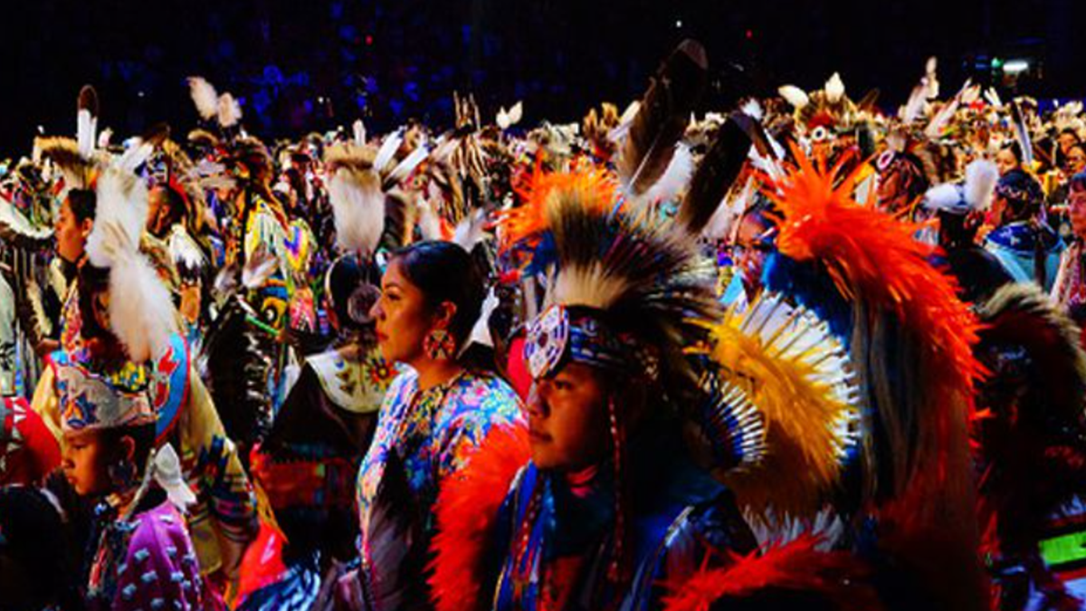 gathering of the nations pow wow dancers